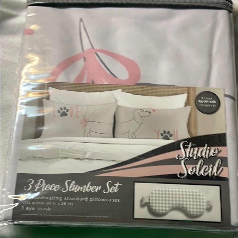 3-Piece Slumber Set - White and Pink